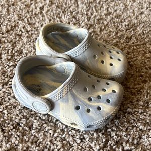 Baby crocs C4